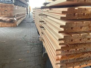 Ca. 80x Douglas Design- Triple- Deens profiel, 18x142mm, lengte 400cm